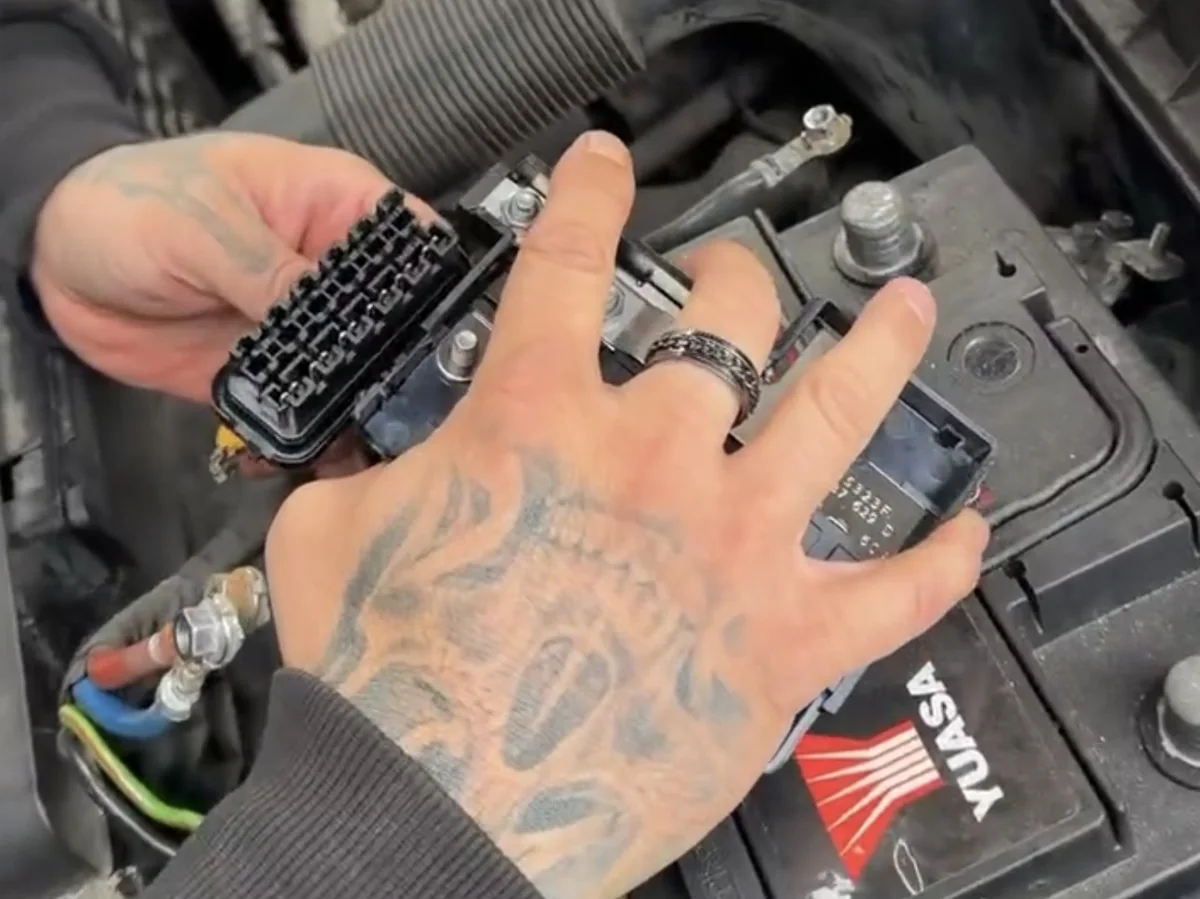 Vehicle wiring and fault-finding work at Custom Body Repair